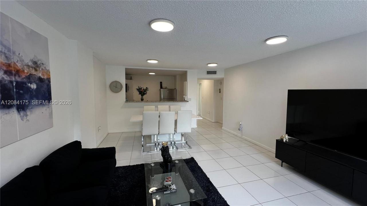 2780 NE 183rd St 303, Aventura, Flórida 33160, Estados Unidos