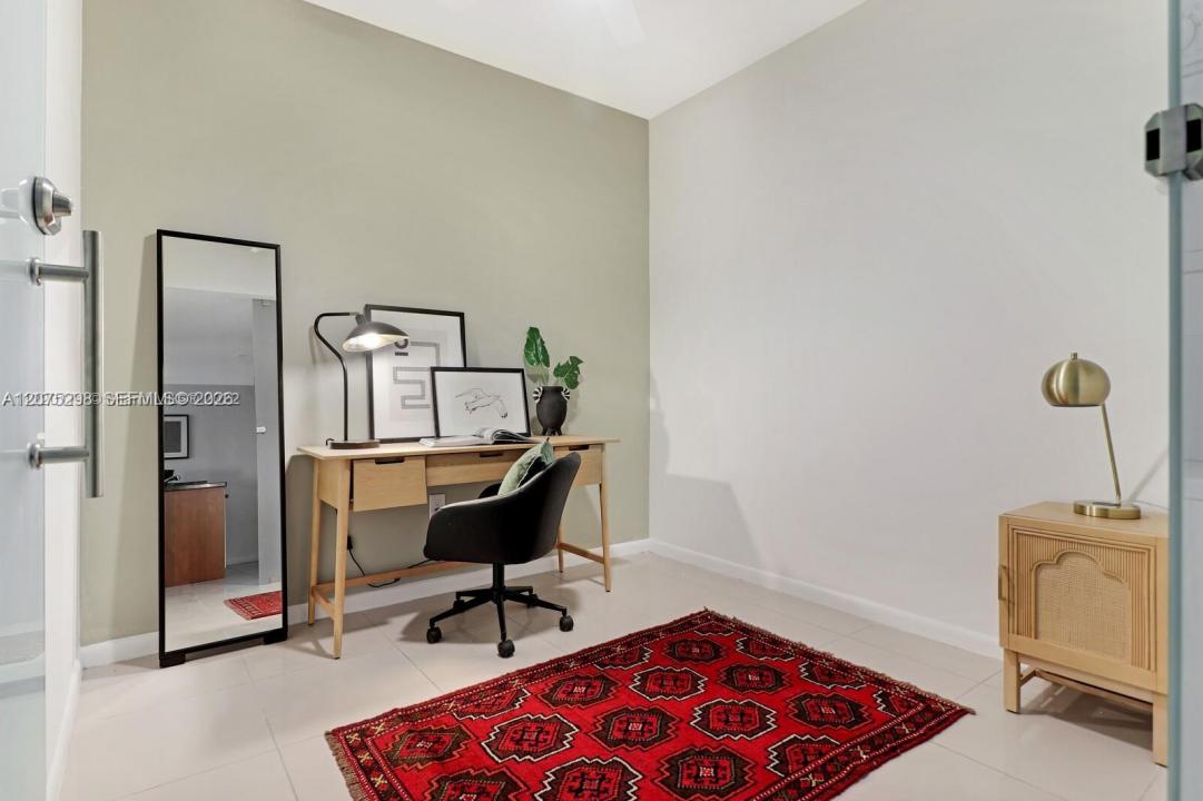253 NE 2nd St 508, Miami, Florida 33132, USA