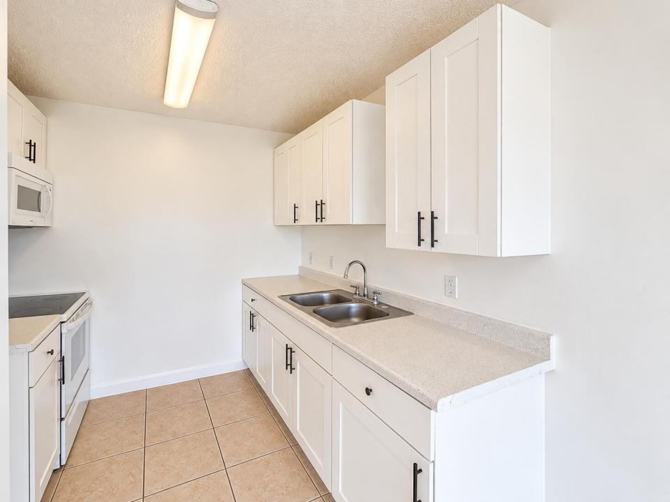 1353 Kirk Road, West Palm Beach, Florida 33406, USA