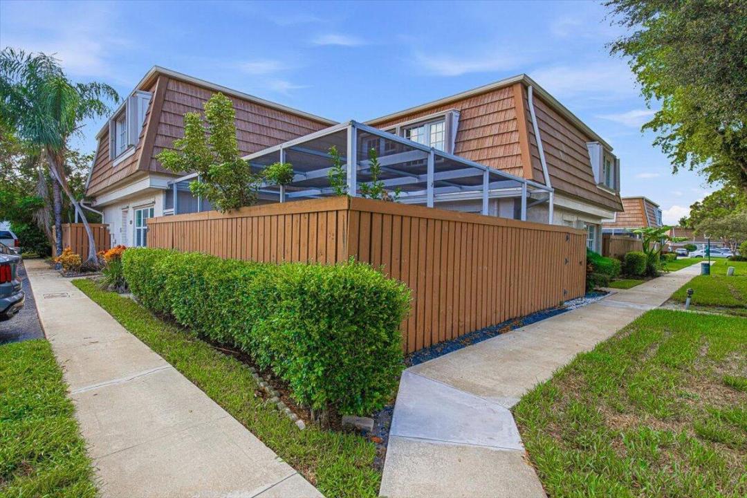 11635 Ficus Street D, Palm Beach Gardens, Florida 33410, USA