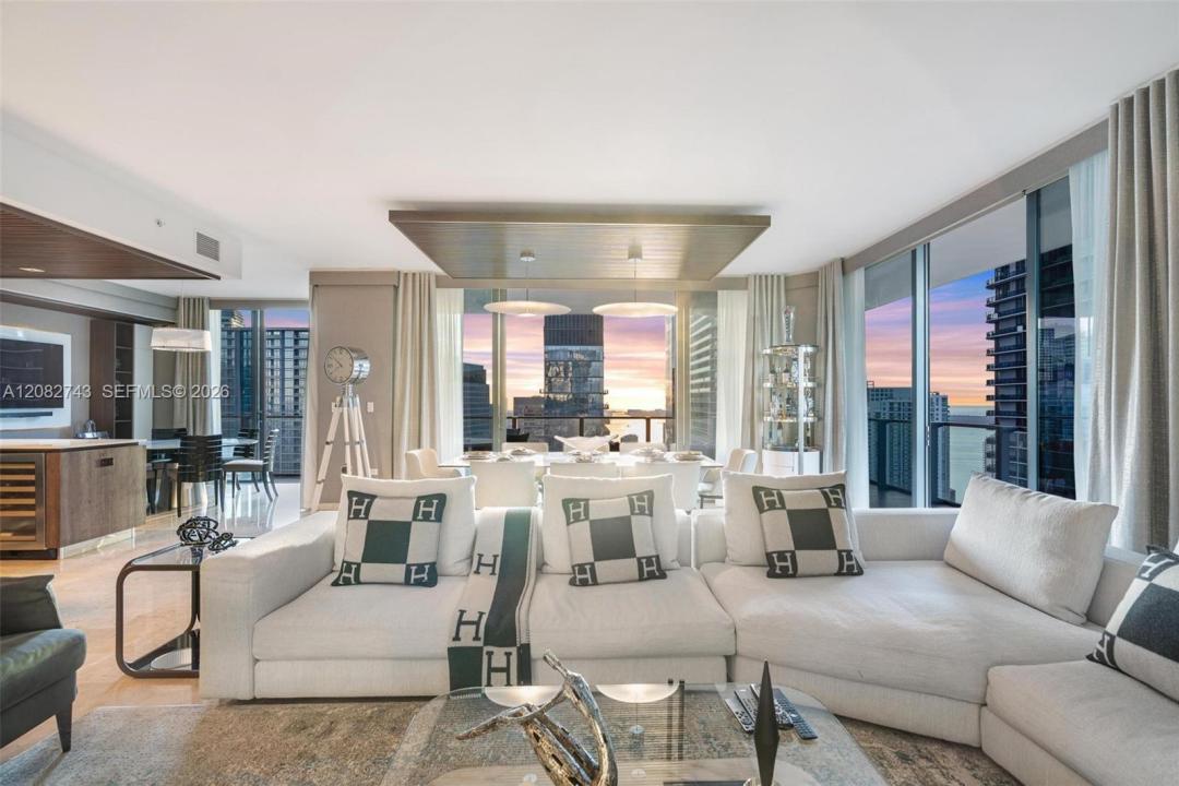 88 SW 7th St 3801, Miami, Floride 33130, États-Unis