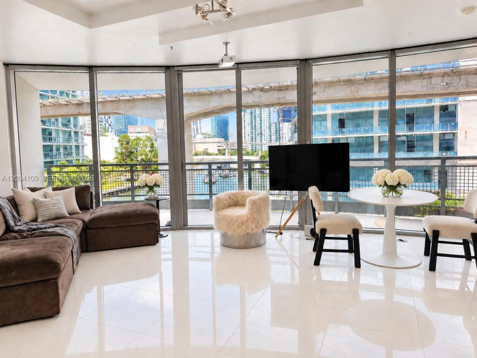 690 SW 1st Ct 602, Miami, Floride 33130, États-Unis