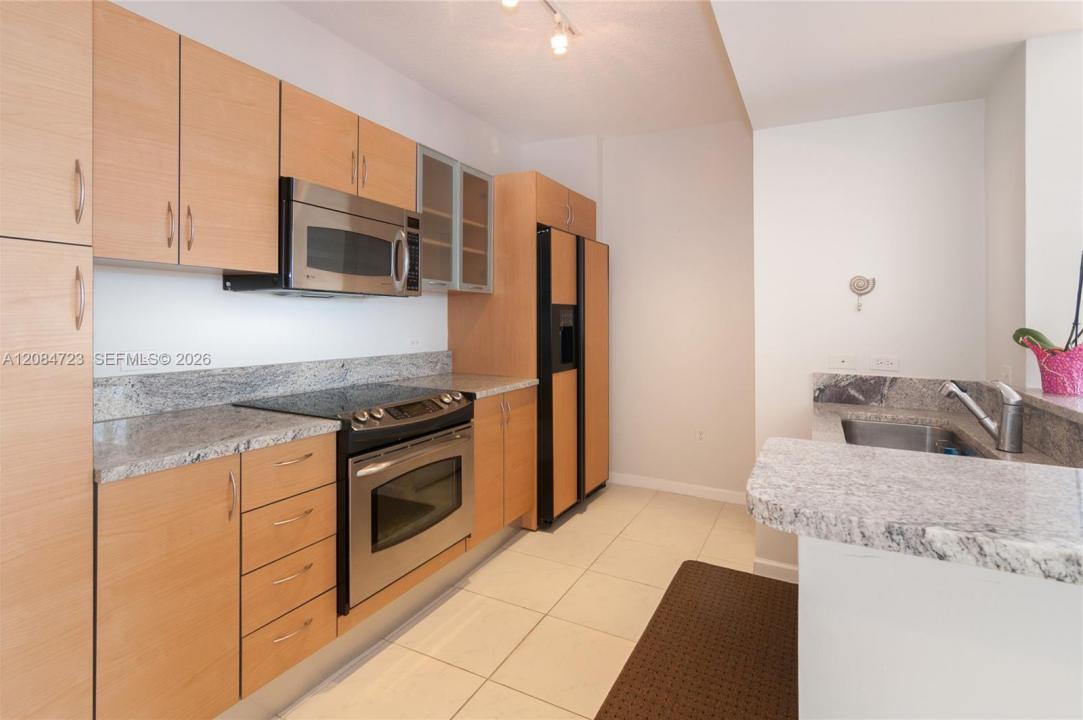 2775 NE 187th St 630, Aventura, Floride 33180, États-Unis