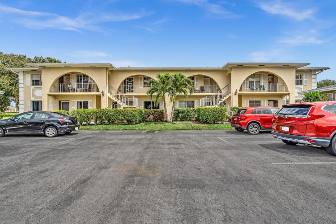 13721 FLORA Place D, Delray Beach, Florida 33484, USA