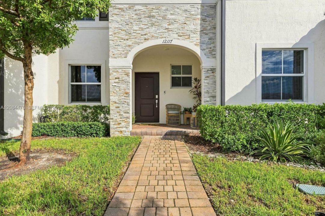 12117 NW 23rd Ct, Miami, Floride 33167, États-Unis