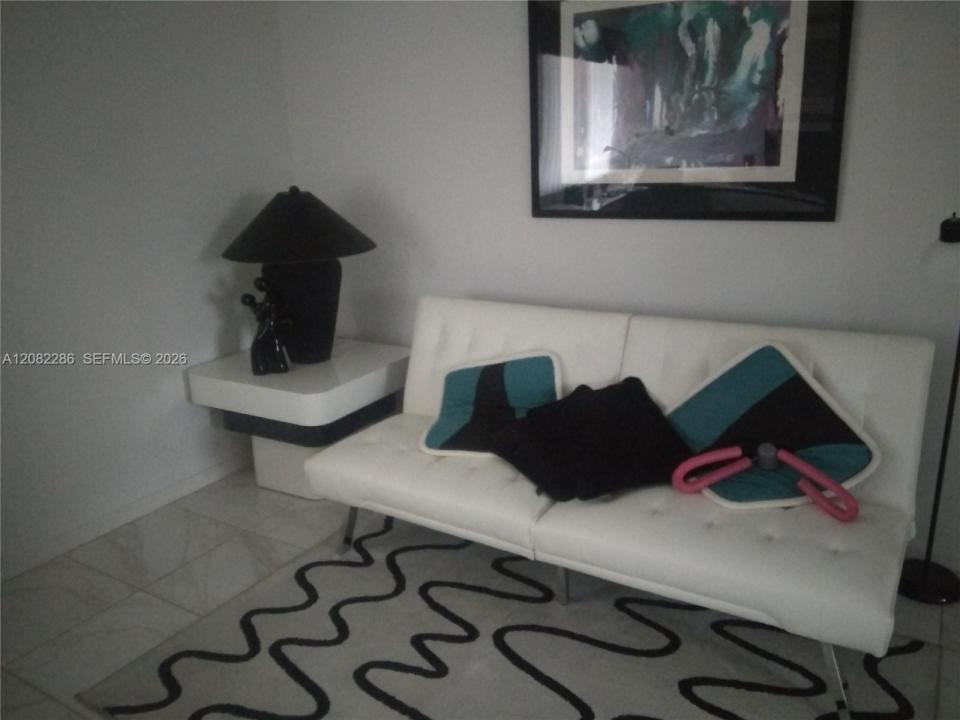7464 Trent Dr 309, Tamarac, Florida 33321, USA
