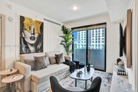 4220 LAGUNA ST 403, Coral Gables, Florida 33146, USA