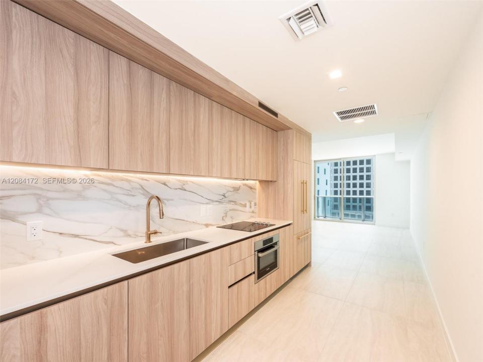77 SE 5th St 1714, Miami, Floride 33131, États-Unis