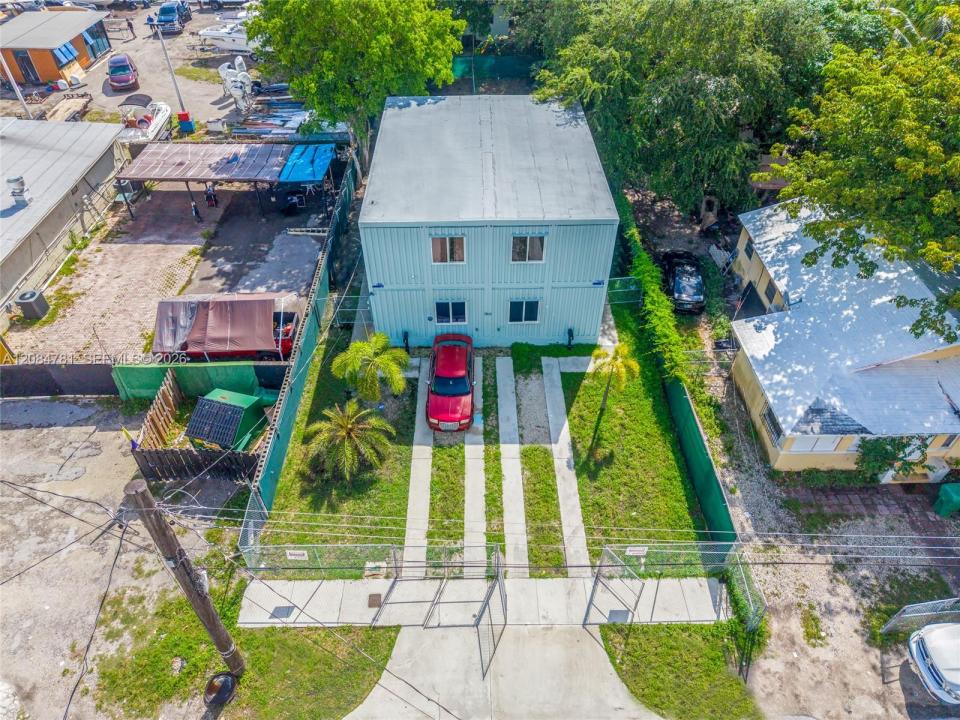 7815 NW 4th Ave, Miami, Florida 33150, USA
