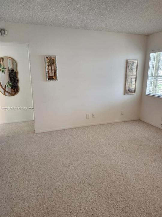 3561 Pine Tree Ct D-2, Green Acres, Florida 33463, Stati Uniti