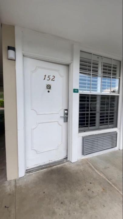 2555 9th N Street 152, Naples, Floride 34103, États-Unis