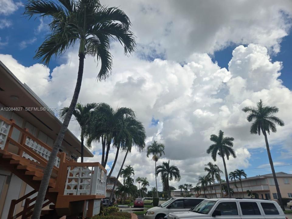900 SW 11th Ave 7C, Hallandale Beach, Florida 33009, Stati Uniti