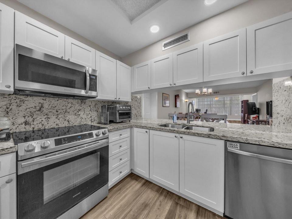 1701 Whitehall Drive 302, Davie, Floride 33324, États-Unis