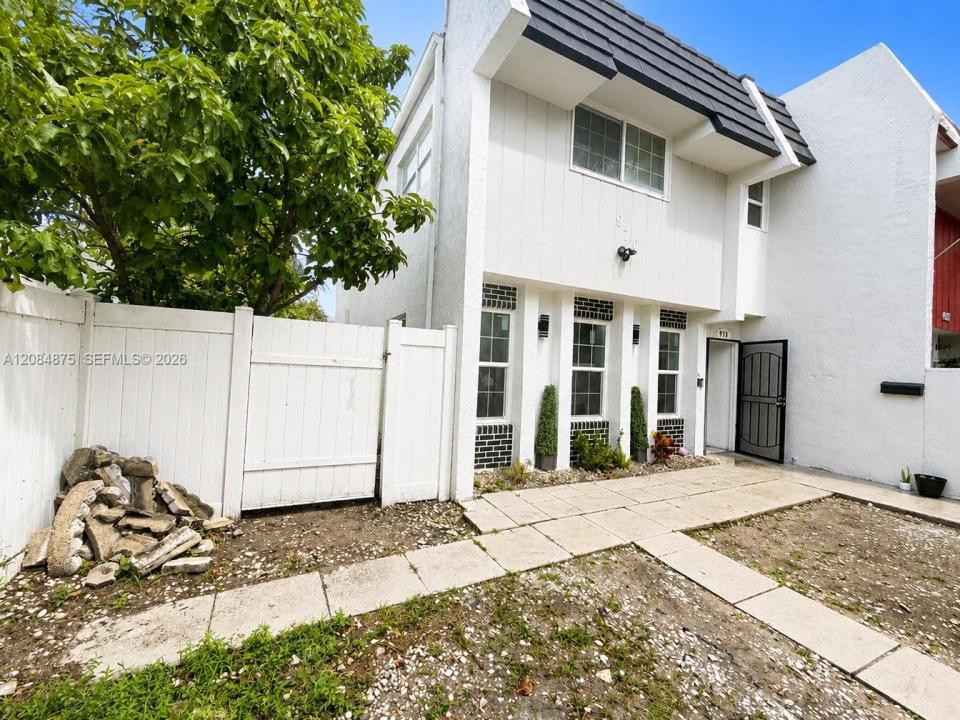 970 Sw 80 Ave A, North Lauderdale, Floride 33068, États-Unis