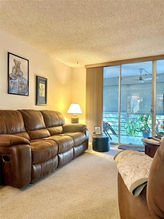 4899 NW 26th Court, Lauderdale Lakes, Floride 33313, États-Unis