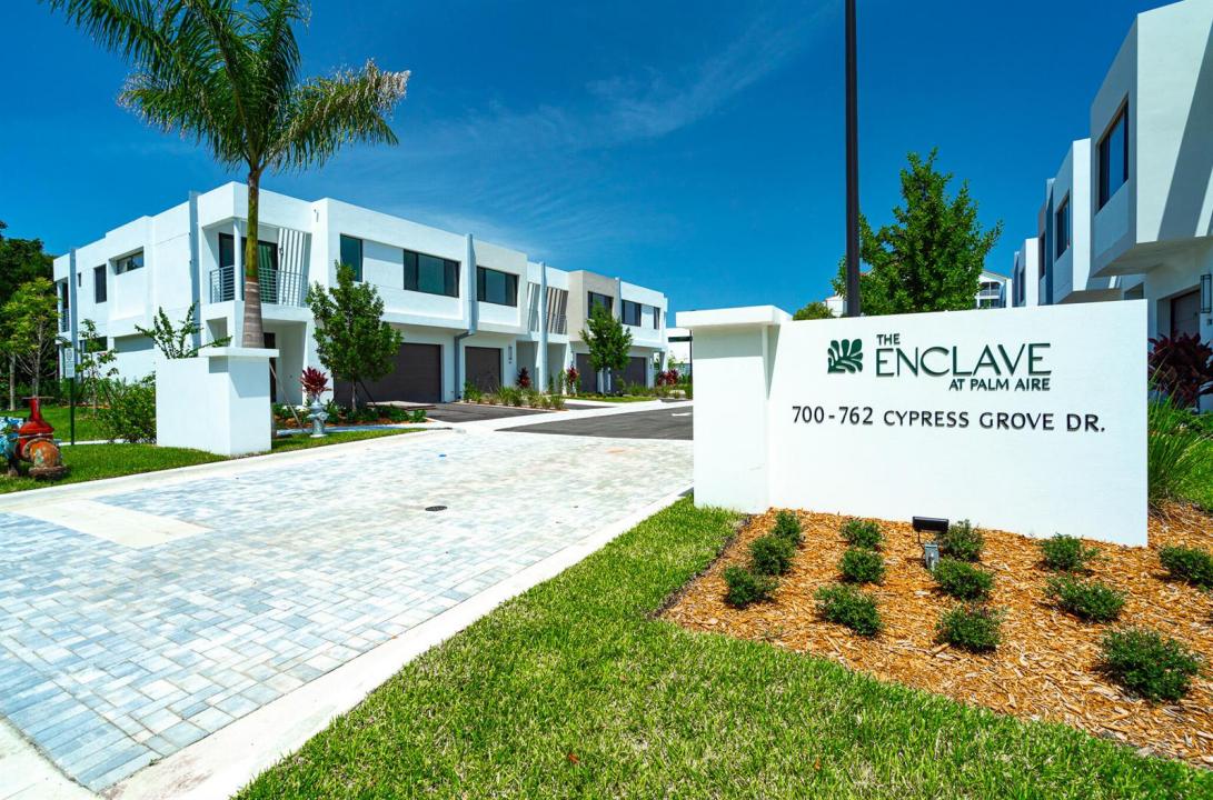 702 CYPRESS GROVE Drive 702, Pompano Beach, Floryda 33069, USA