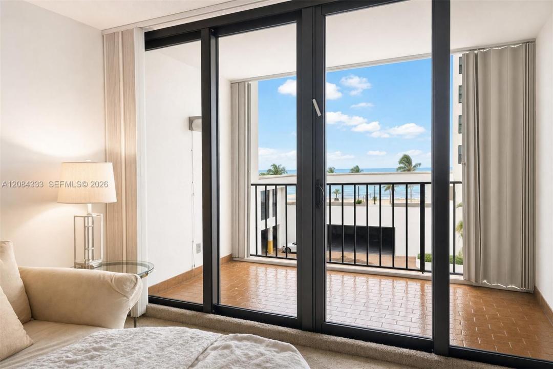 2401 S Ocean Dr 401, Hollywood, Florida 33019, Stati Uniti