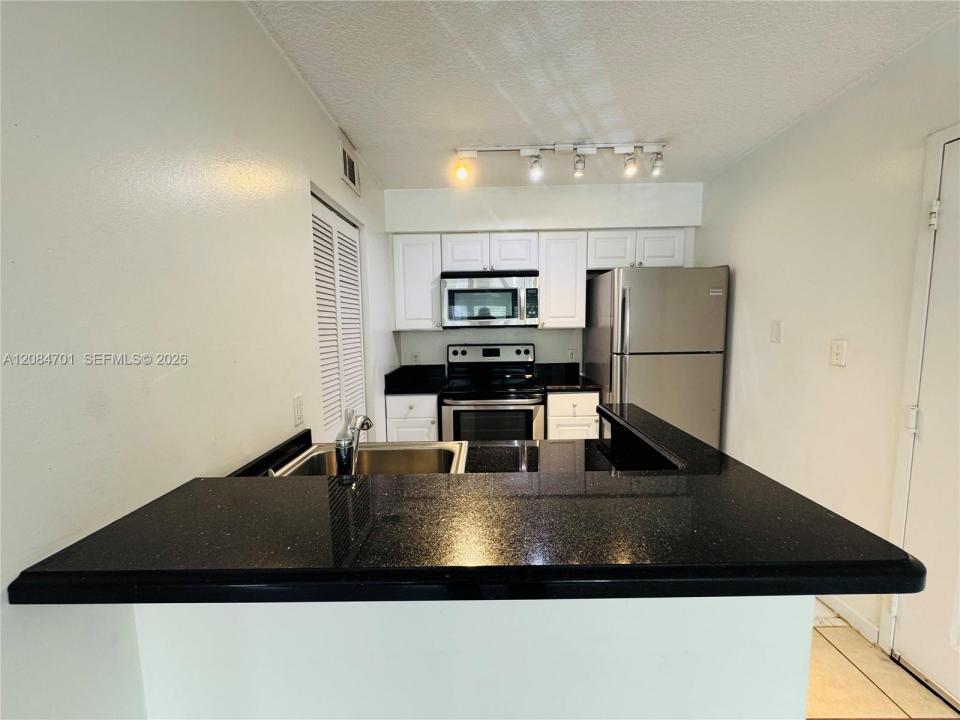 630 S Park Rd 29-3, Hollywood, Florida 33021, USA