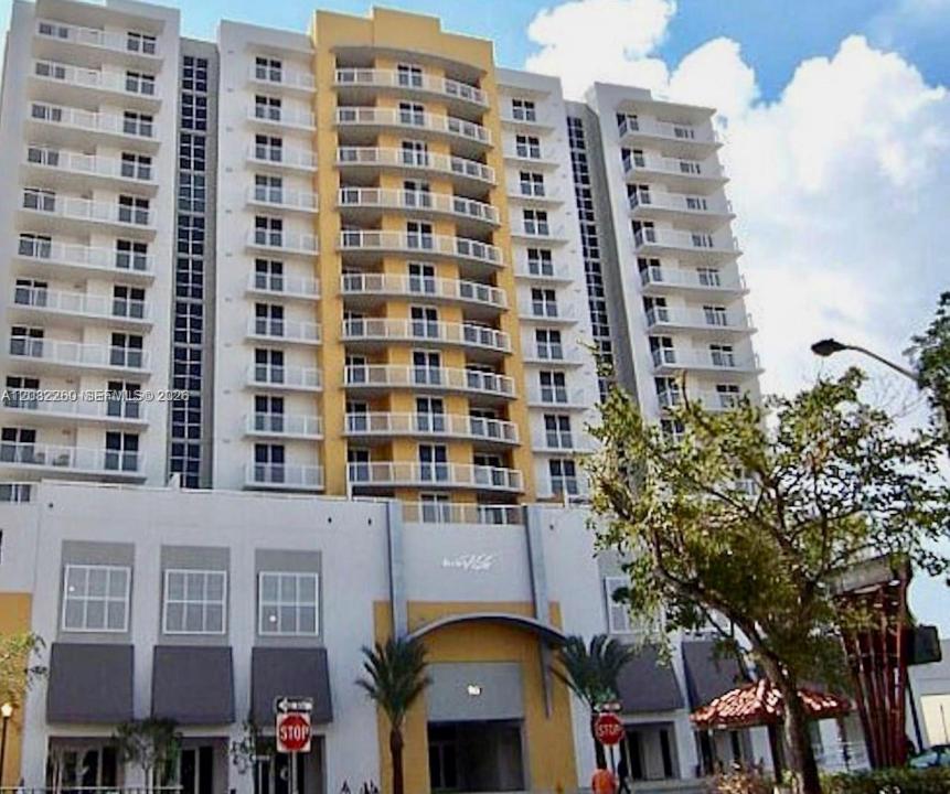 900 SW 8th St 808, Miami, Florida 33130, Stati Uniti