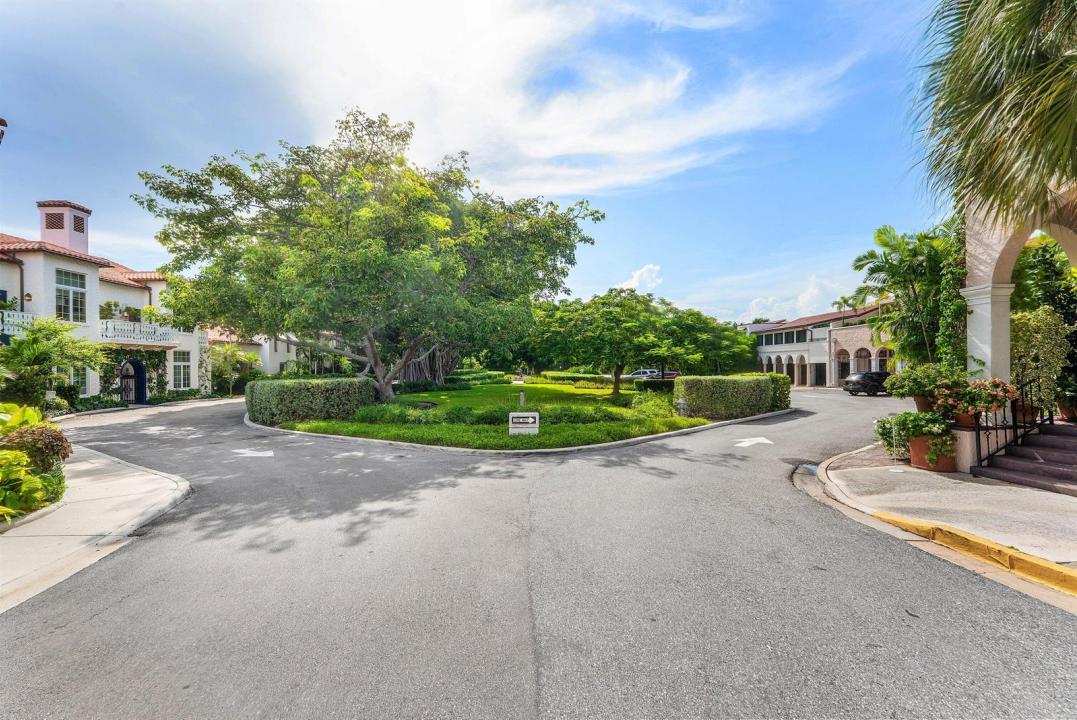 215 PHIPPS Plaza 2, Palm Beach, Flórida 33480, Estados Unidos