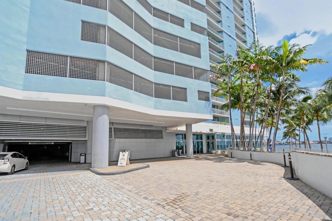 335 S Biscayne Boulevard 1002, Miami, Floride 33131, États-Unis