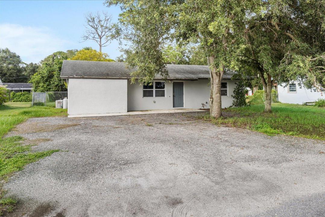 3031 NW 2ND Street, Okeechobee, Florida 34972, USA