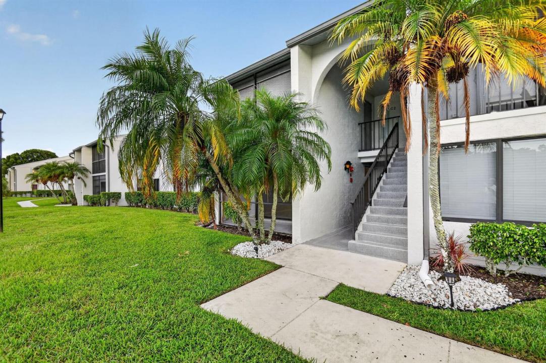1002 GREEN PINE Boulevard C1, West Palm Beach, Florida 33409, USA