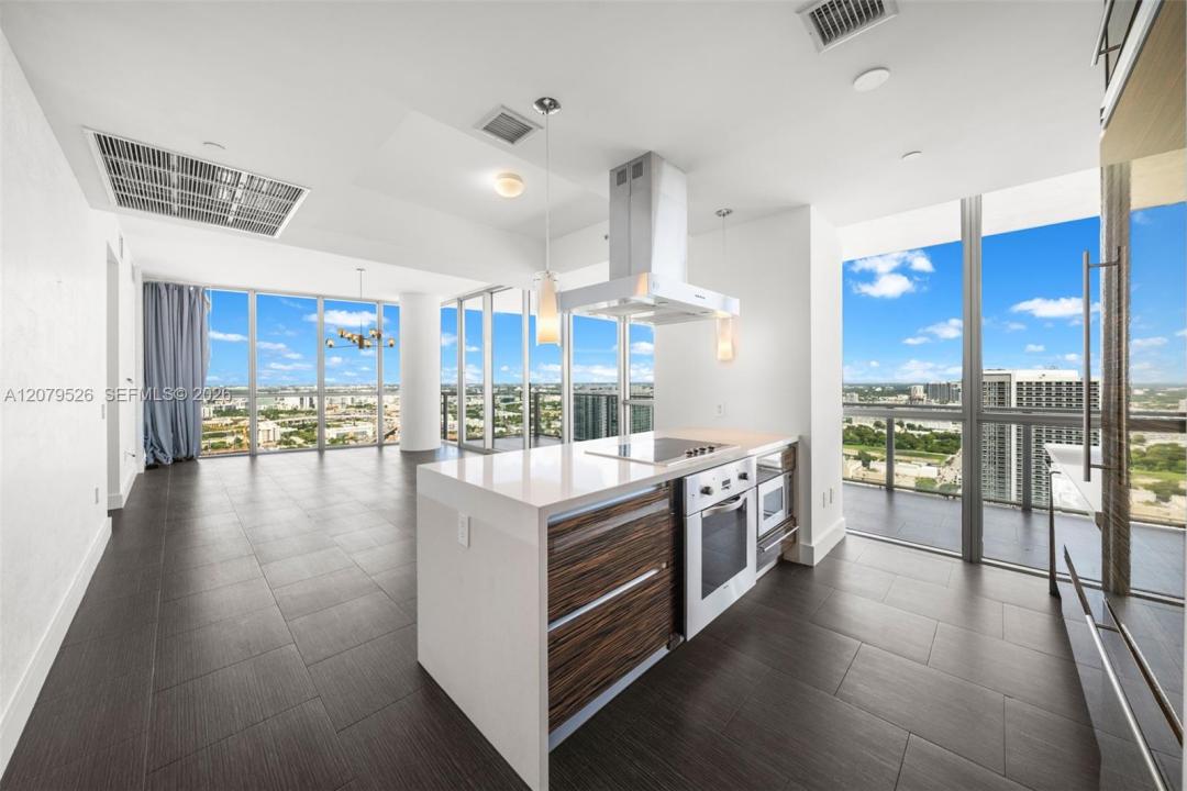 1100 Biscayne Blvd 3805, Miami, Floride 33132, États-Unis