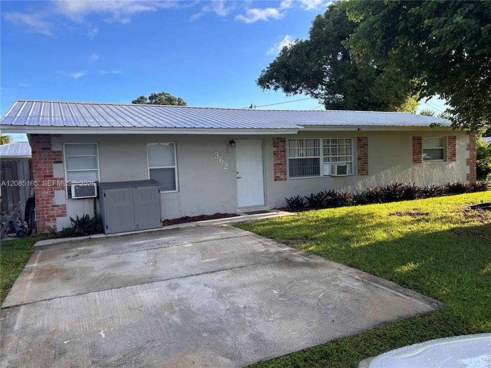362 Park Lane Dr, North Fort Myers, Flórida 33917, Estados Unidos