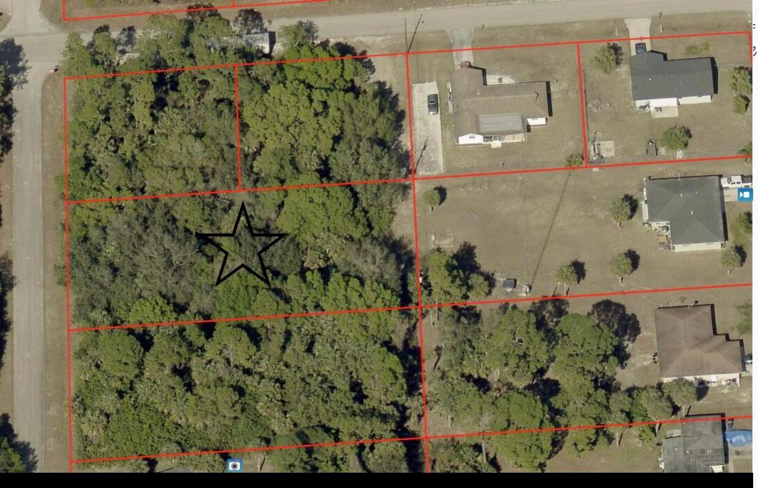 620 James Avenue, Lehigh Acres, Floride 33936, États-Unis