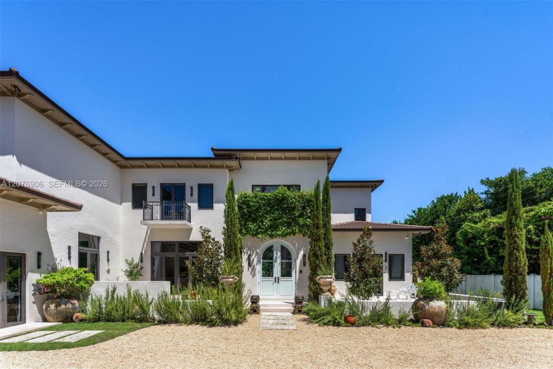 8345 Ponce De Leon Rd, Miami, Флорида 33143, Соединенные Штаты