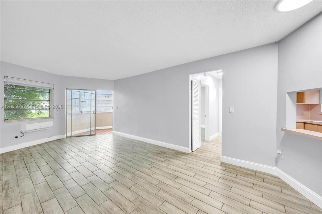 1631 NE Miami Gardens Dr 133, Miami, Floride 33179, États-Unis