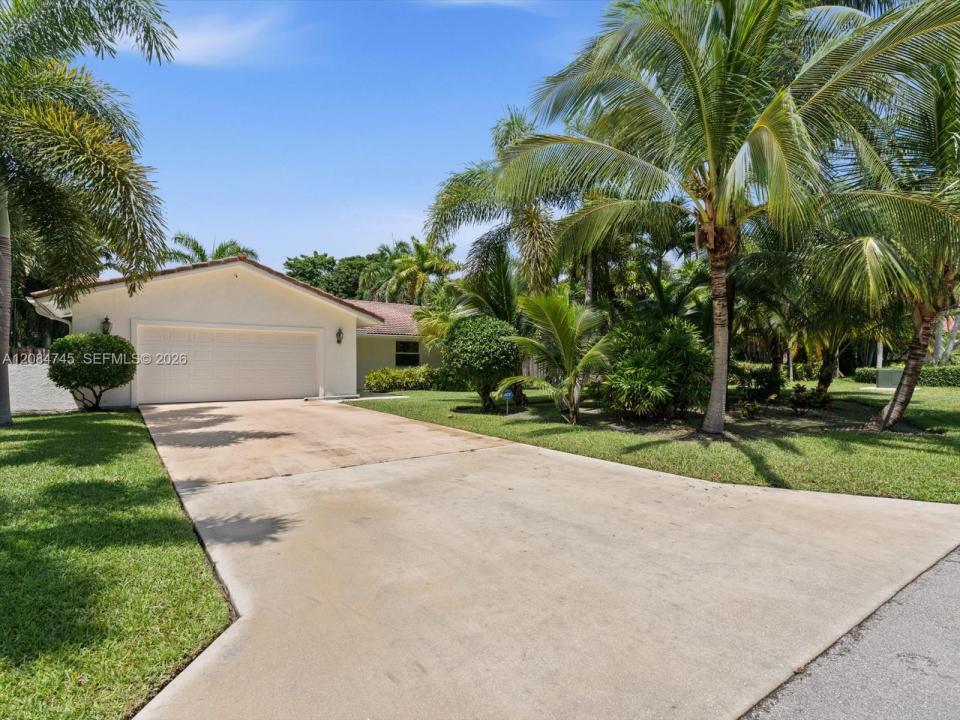 731 NW 4th Ct, Boca Raton, Florida 33432, USA