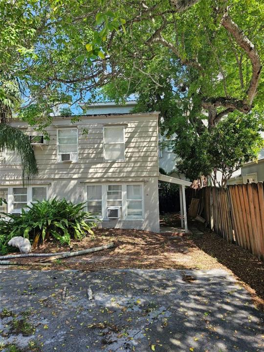 807 SW 4th St back, Fort Lauderdale, Florida 33312, Stati Uniti