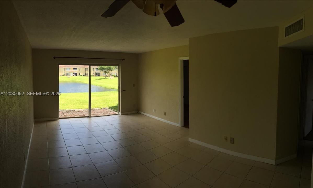 909 Twin Lakes Dr 3-F, Coral Springs, Floride 33071, États-Unis