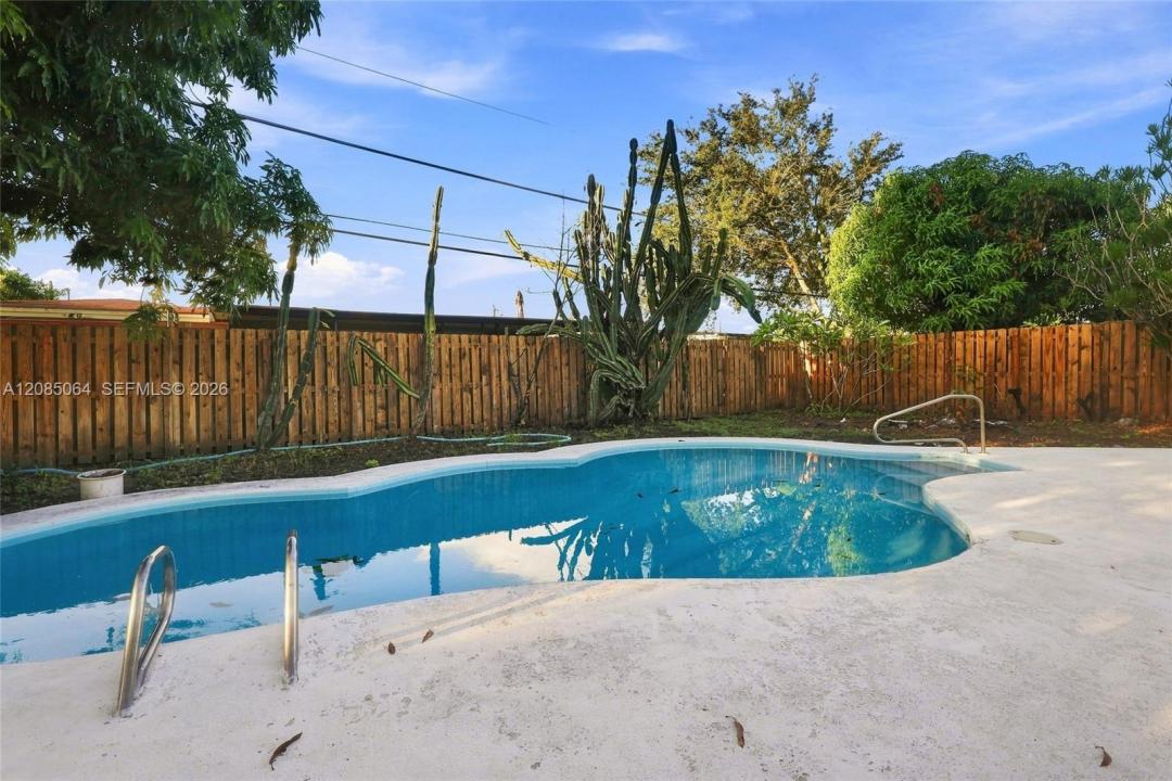 7470 NW 21st Ct, Sunrise, Floride 33313, États-Unis