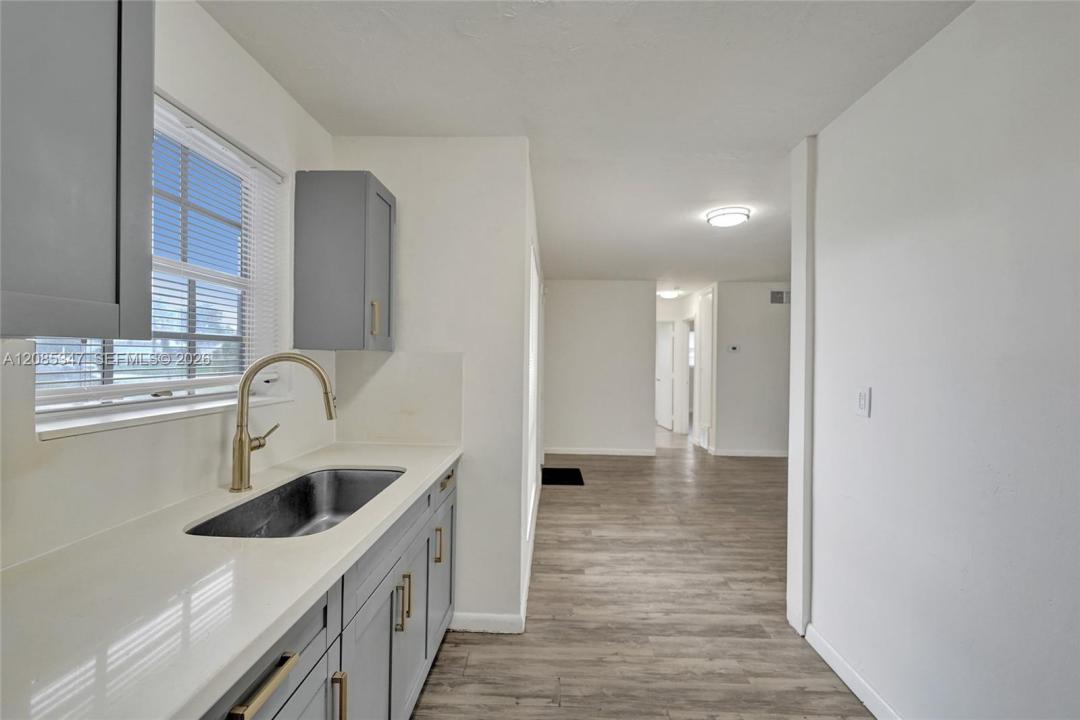 3751 NW 25th St, Lauderdale Lakes, Floride 33311, États-Unis