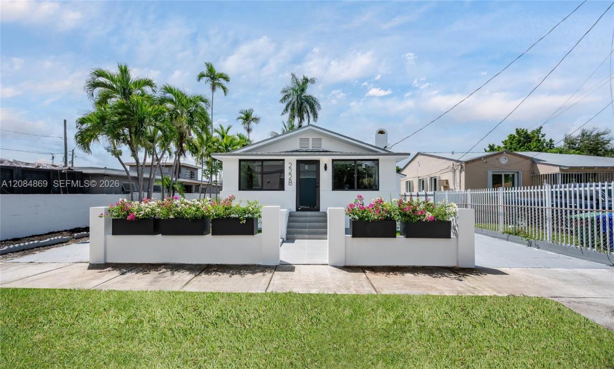 2228 SW 2nd St, Miami, Florida 33135, Stati Uniti
