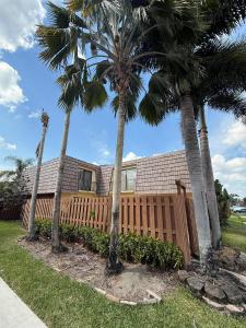 804 Springdale Circle, Palm Springs, Floride 33461, États-Unis