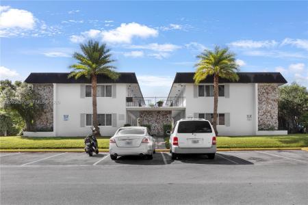 2040 NE 170th St 10, North Miami Beach, פלורידה 33162, ארצות הברית של אמריקה 