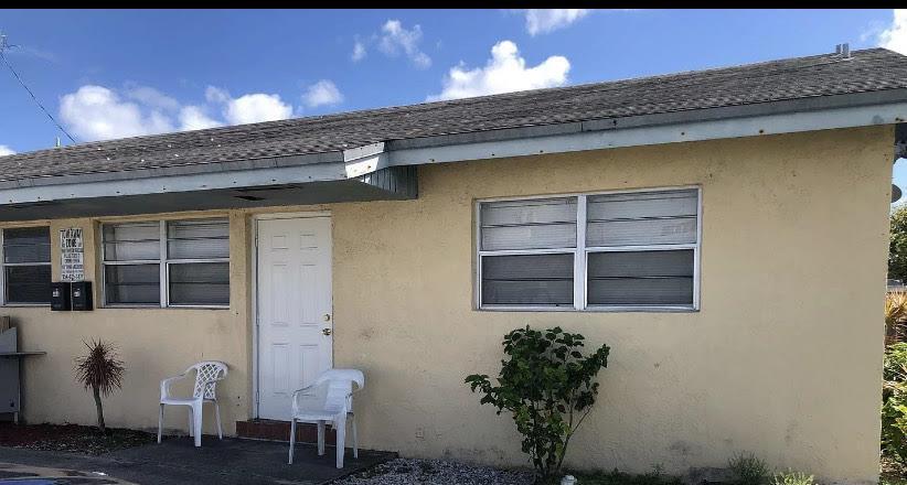 403 NW 2nd Street, Hallandale Beach, Floride 33009, États-Unis