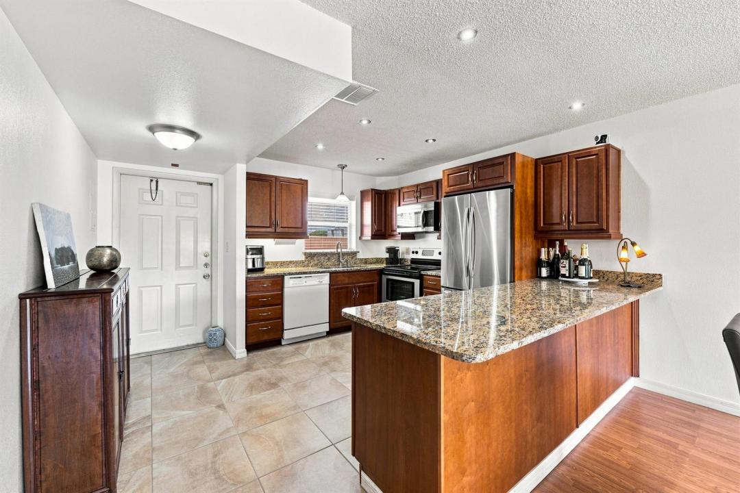 805 W Oakland Park Boulevard, Oakland Park, Florida 33311, Stati Uniti