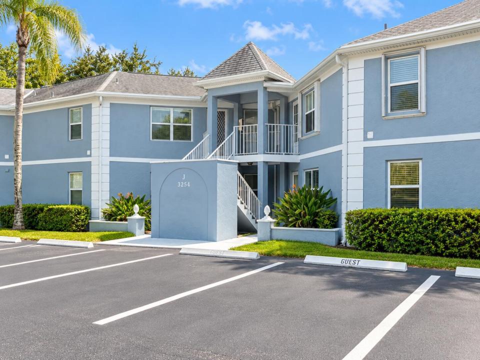 3254 SE ASTER Lane J239, Stuart, Florida 34994, USA
