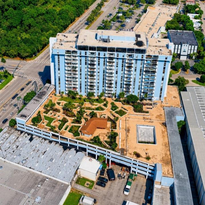 13499 Biscayne Blvd CU203, North Miami, Florida 33181, Stati Uniti