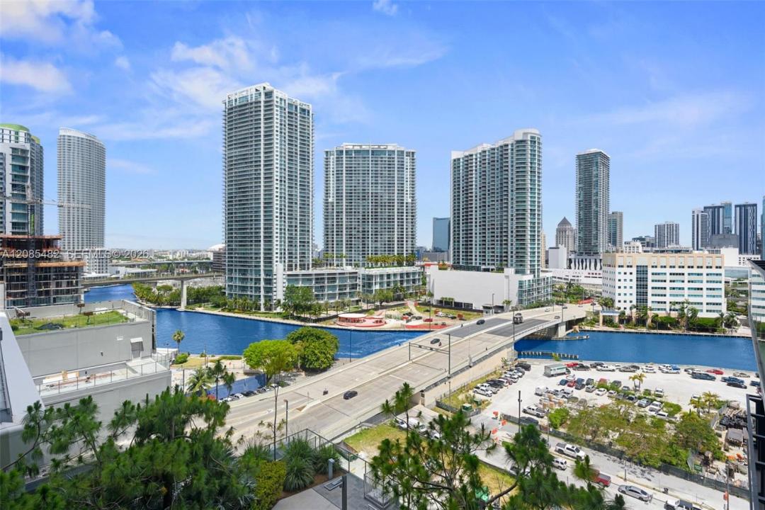 68 SE 6th St 910, Miami, Florida 33131, Stati Uniti