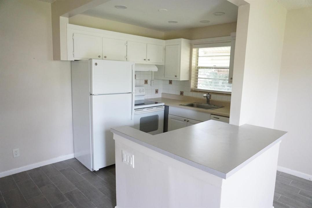 249 Sheffield K, West Palm Beach, Florida 33417, USA