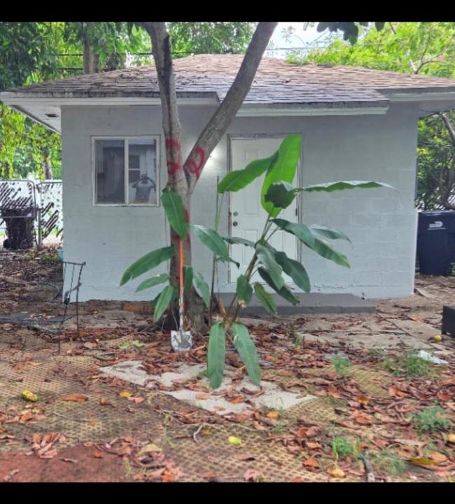 1243 NE 159TH Street, North Miami Beach, Floride 33162, États-Unis