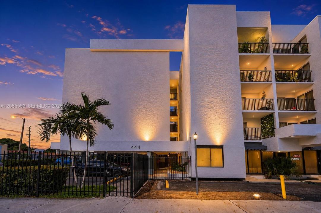 444 SW 27th Ave 32, Miami, Floride 33135, États-Unis