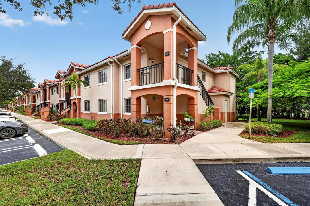 3496 BRIAR BAY Boulevard 206, West Palm Beach, Floride 33411, États-Unis