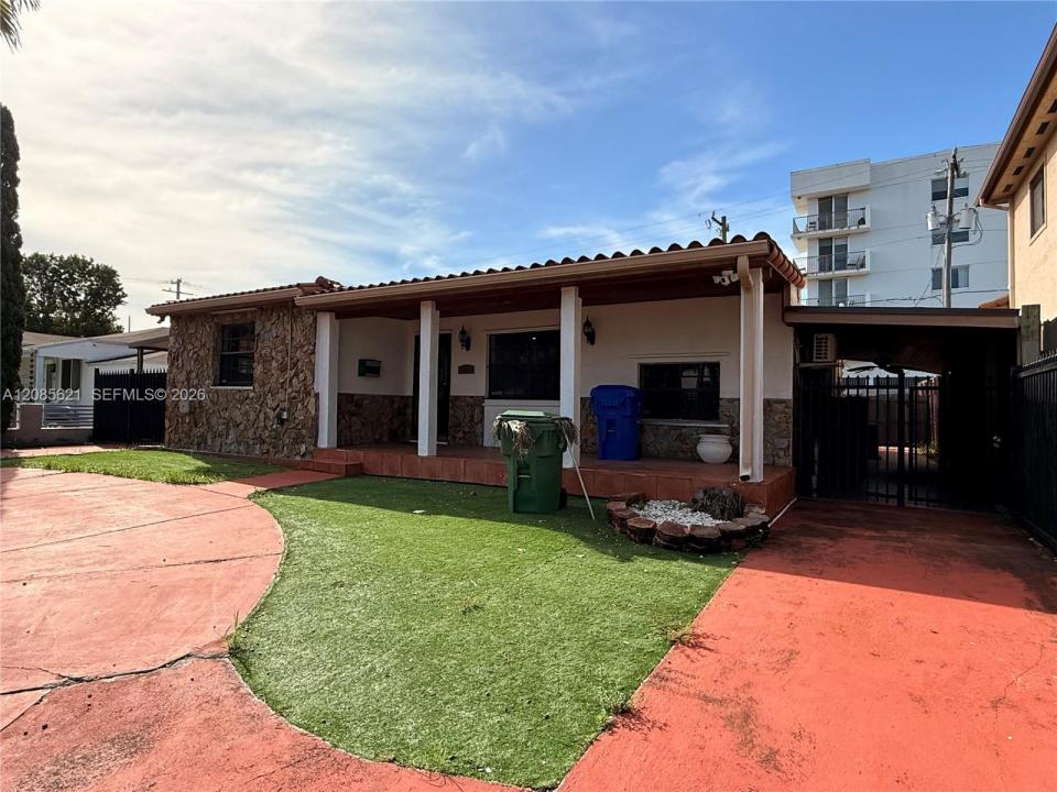 2424 SW 21st Ter 0, Miami, Florida 33145, Stati Uniti